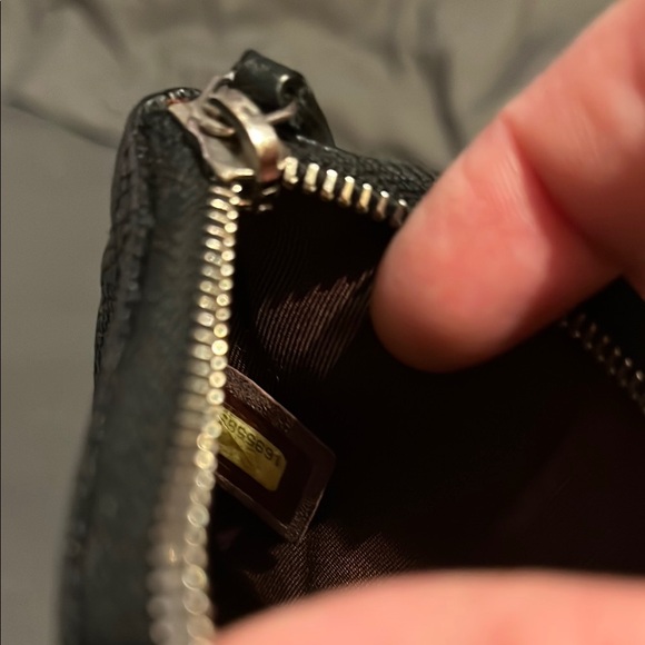 Chanel Black Quilted Leather Pouch - Picture 4 of 10